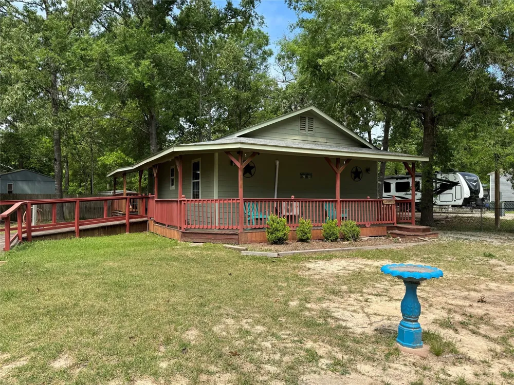 160 Belize Drive Point Blank, TX 77364