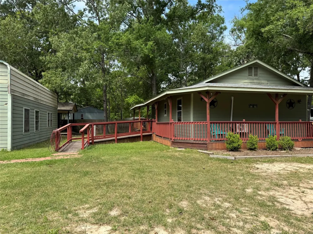 160 Belize Drive Point Blank, TX 77364