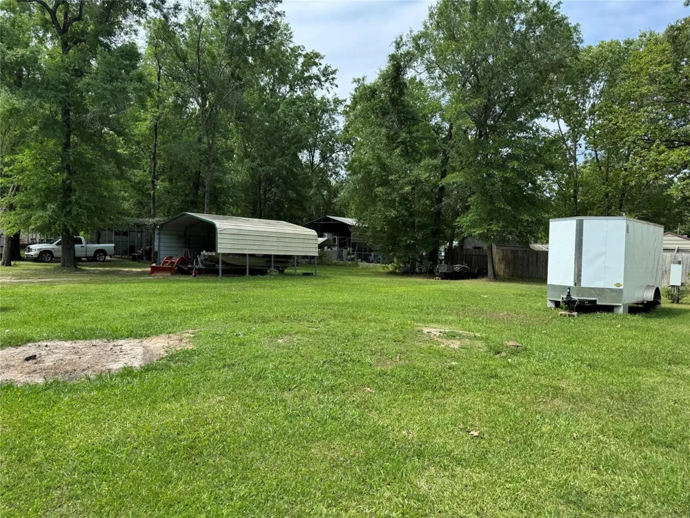 160 Belize Drive Point Blank, TX 77364