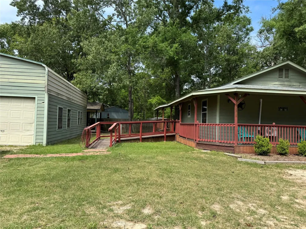 160 Belize Drive Point Blank, TX 77364