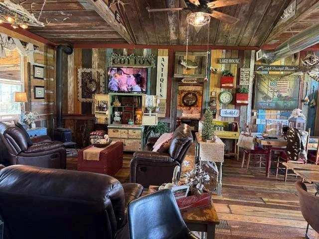 500 County Rd 496 Centre, AL 35960
