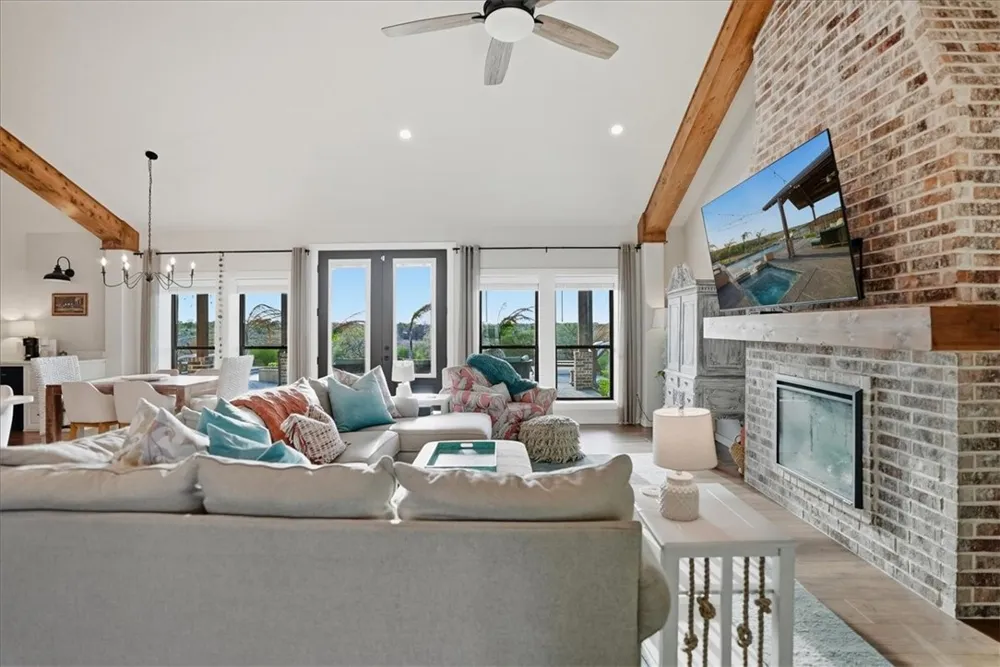 642 Nakishwana Sandia, TX 78383