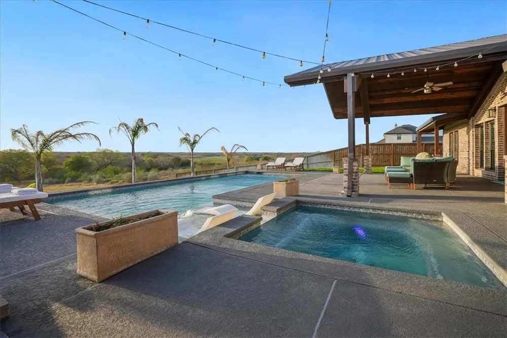 642 Nakishwana Sandia, TX 78383
