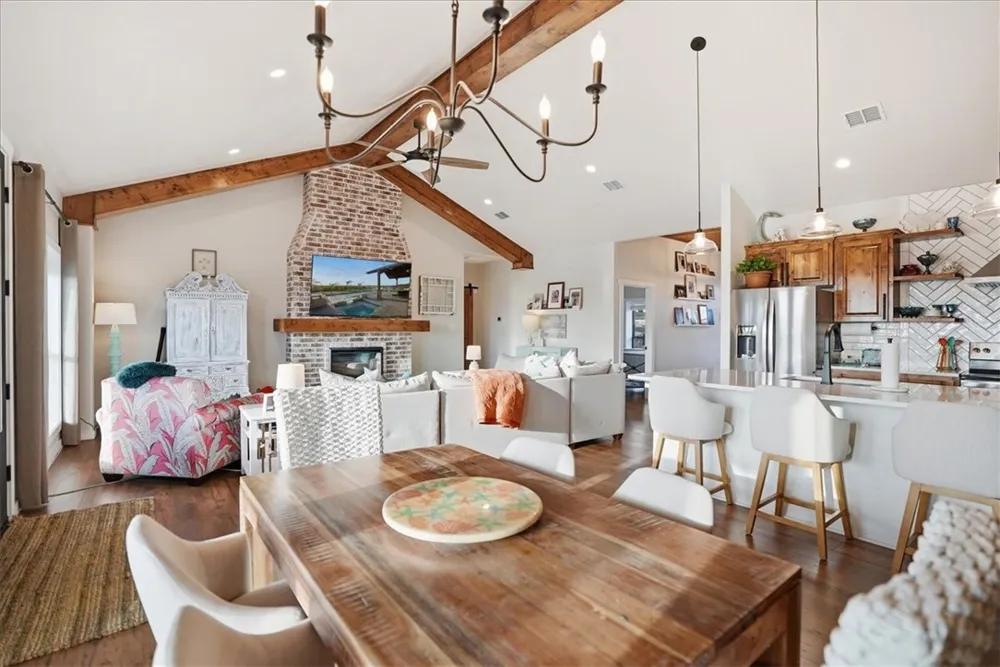 642 Nakishwana Sandia, TX 78383