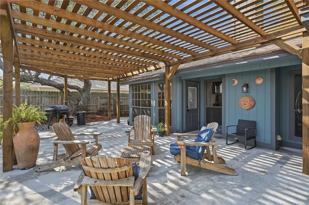 2169 Timberleaf Ingleside, TX 78362