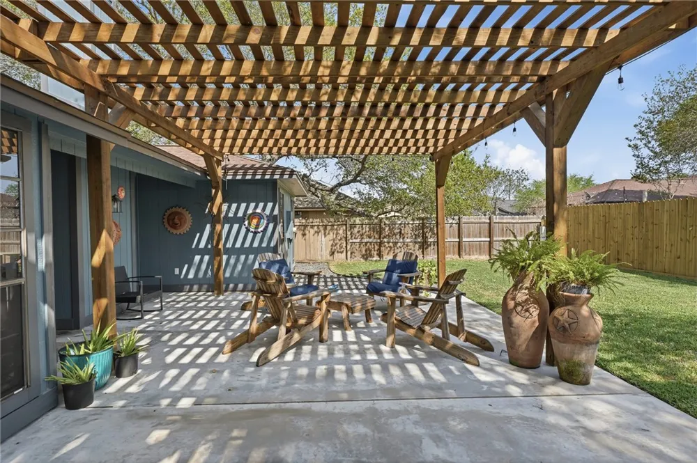 2169 Timberleaf Ingleside, TX 78362