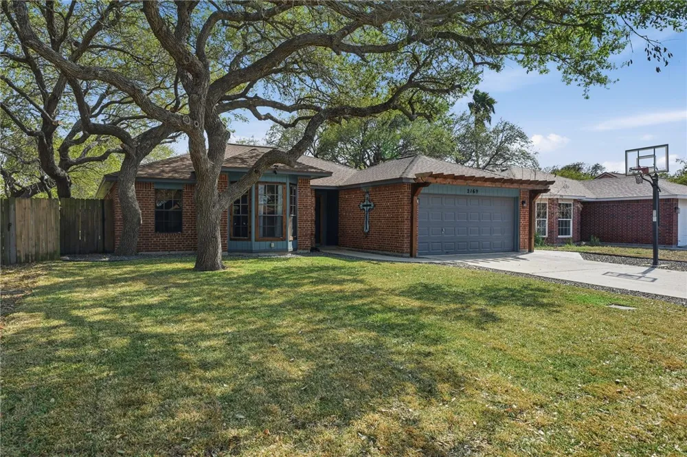 2169 Timberleaf Ingleside, TX 78362