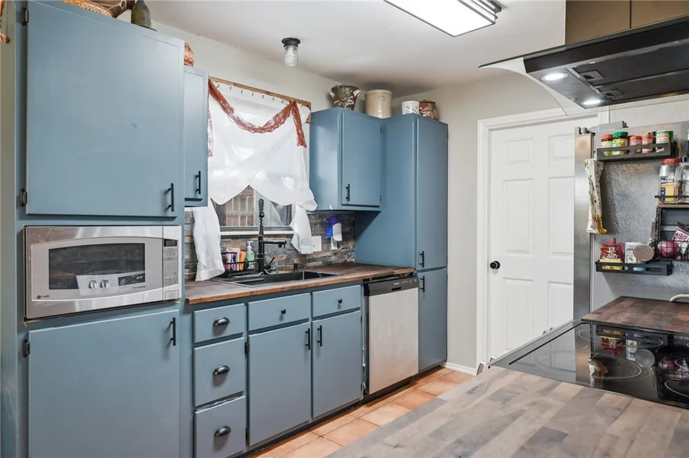 2169 Timberleaf Ingleside, TX 78362