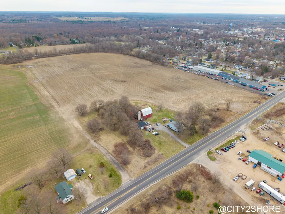 11250 Sparta Avenue NW Sparta, MI 49345