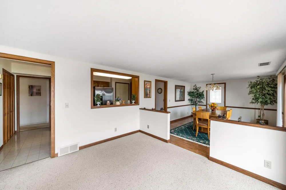 19976 M-60 Three Rivers, MI 49093