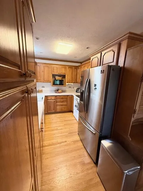 5586 Wendzel Drive Coloma, MI 49038