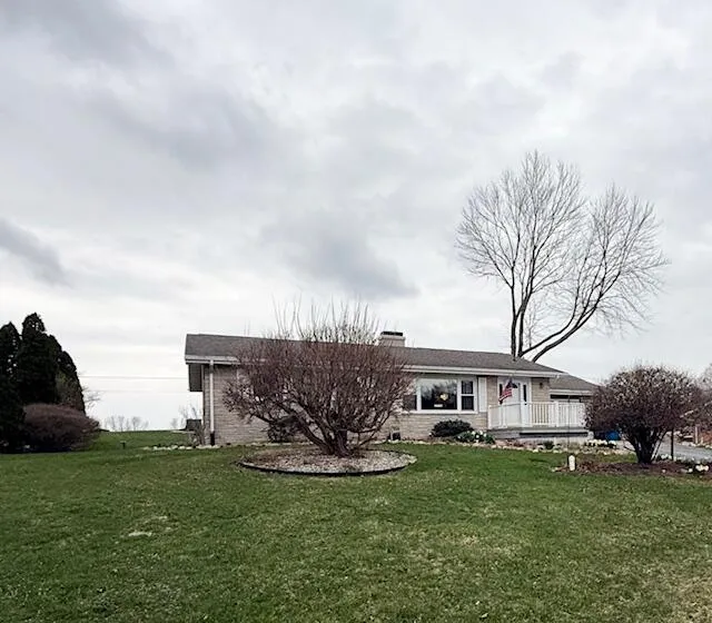 5586 Wendzel Drive Coloma, MI 49038