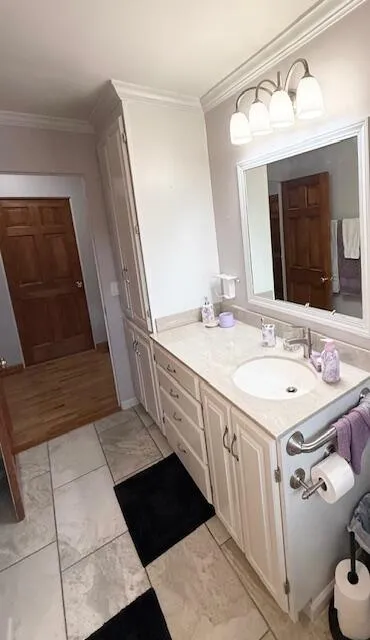 5586 Wendzel Drive Coloma, MI 49038