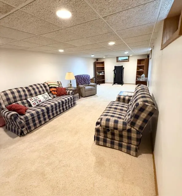 5586 Wendzel Drive Coloma, MI 49038