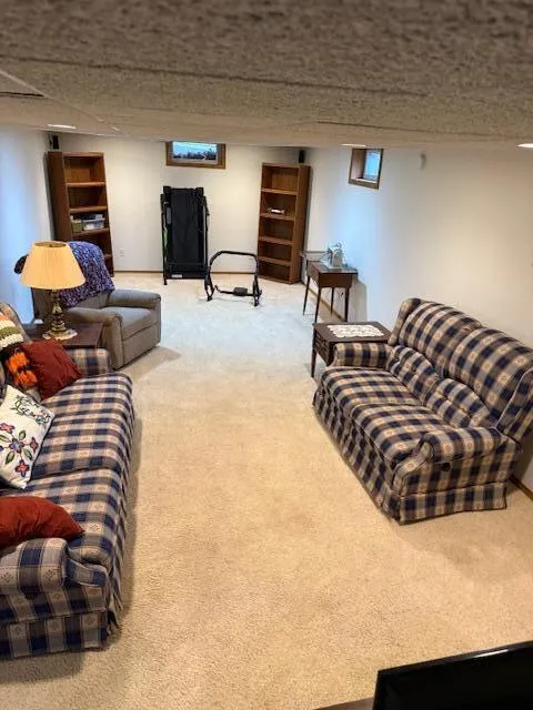 5586 Wendzel Drive Coloma, MI 49038