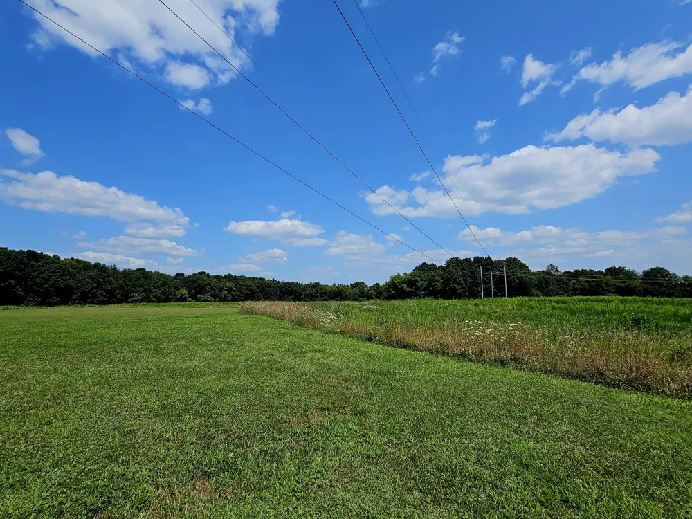 W Carleton Road Jonesville, MI 49250