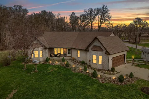 298 Knollwood Court