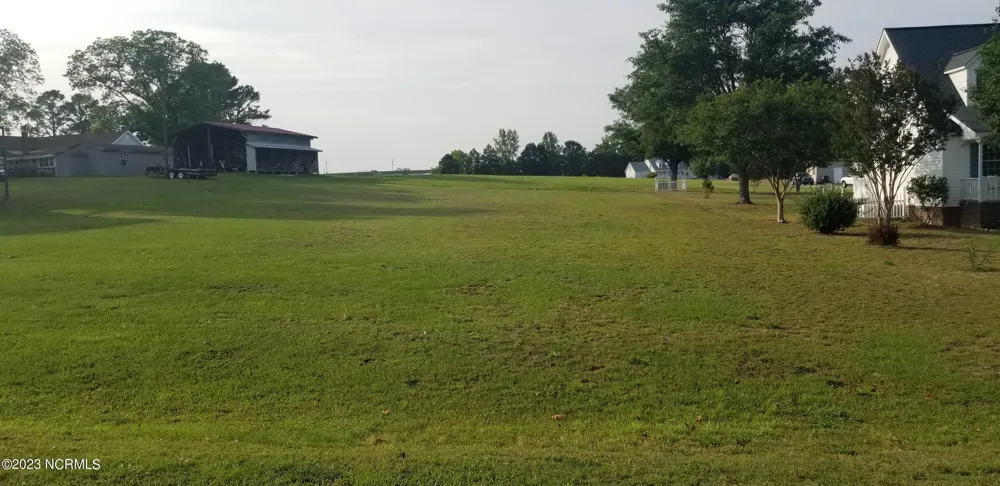 1089 White Oak Drive Williamston, NC 27892