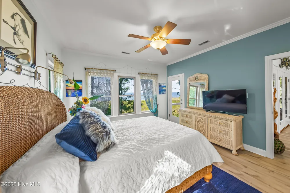 452 Indian Bluff Drive Arapahoe, NC 28510