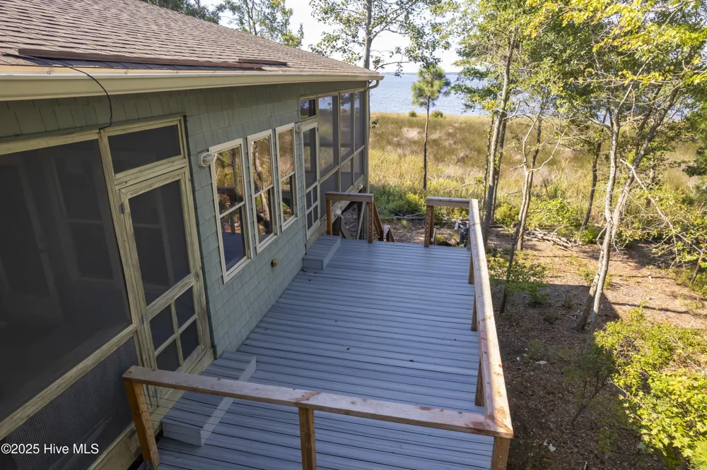 452 Indian Bluff Drive Arapahoe, NC 28510