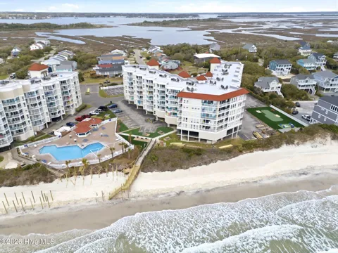 2000 New River Inlet Road #3201