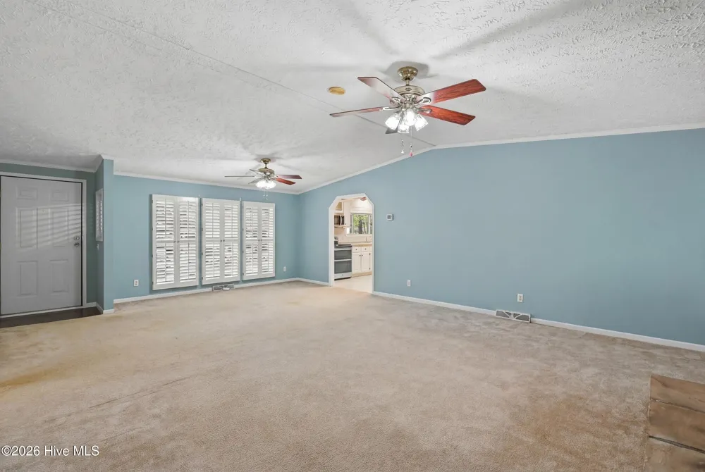 2639 Nc Highway 211 Clarkton, NC 28433