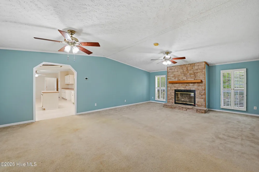2639 Nc Highway 211 Clarkton, NC 28433