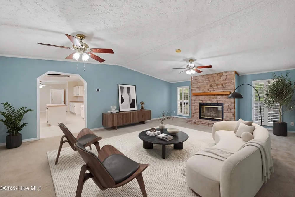 2639 Nc Highway 211 Clarkton, NC 28433