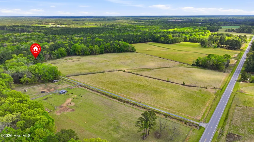 2639 Nc Highway 211 Clarkton, NC 28433
