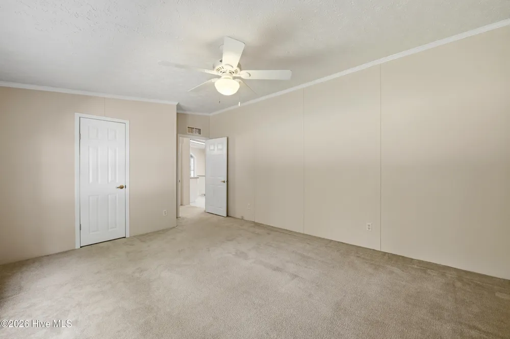 2639 Nc Highway 211 Clarkton, NC 28433