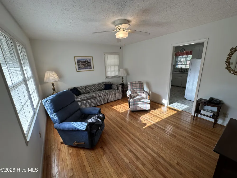 406 Johns Road Laurinburg, NC 28352