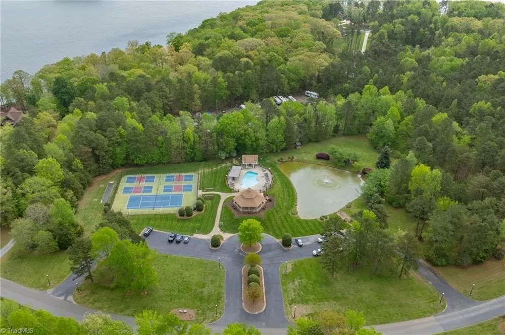 1047 Starboard Reach Lexington, NC 27292