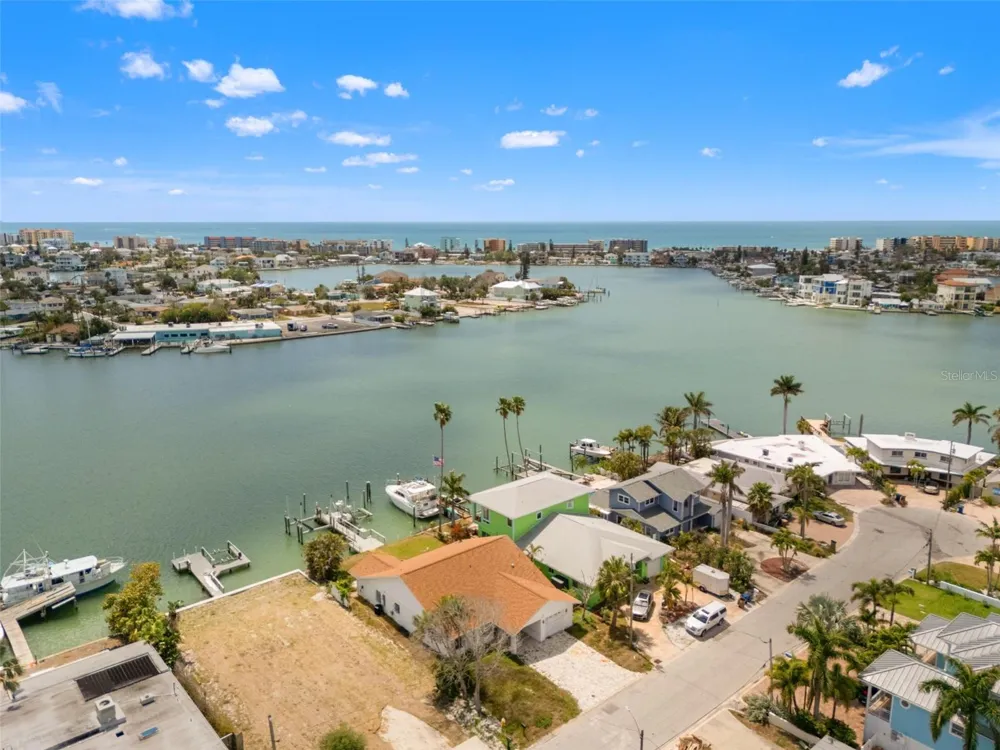 811 BAY POINT DRIVE Madeira Beach, FL 33708