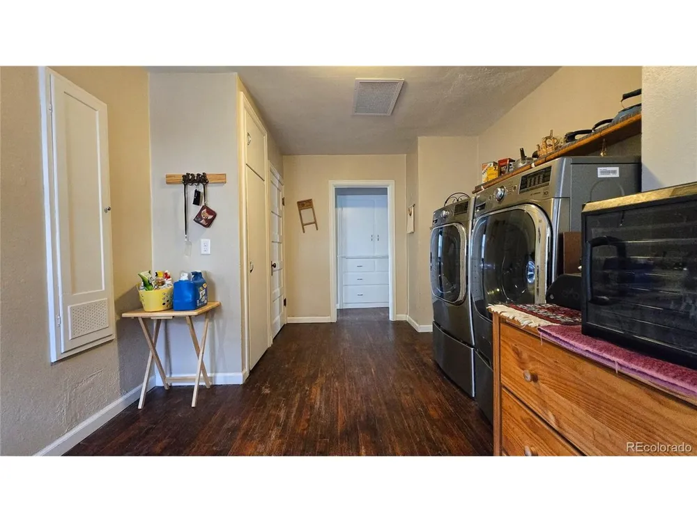 1008 W 7th Street Walsenburg, CO 81089