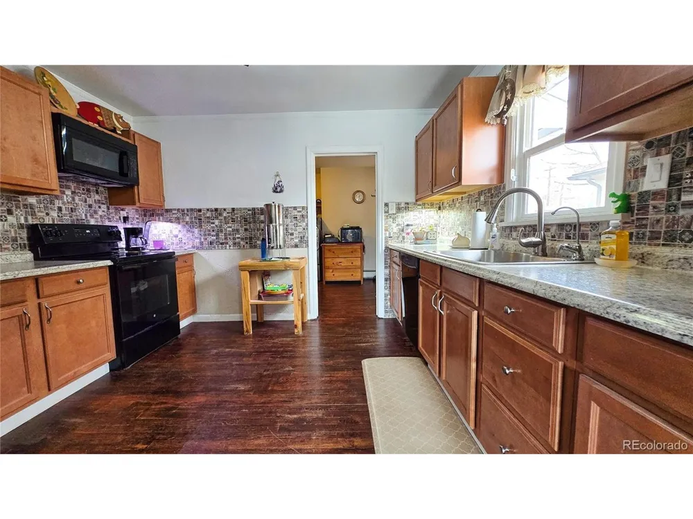 1008 W 7th Street Walsenburg, CO 81089