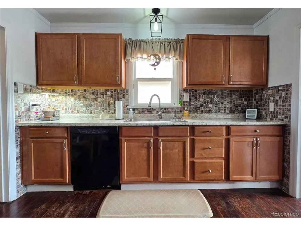 1008 W 7th Street Walsenburg, CO 81089