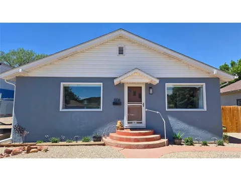 1008 W 7th Street