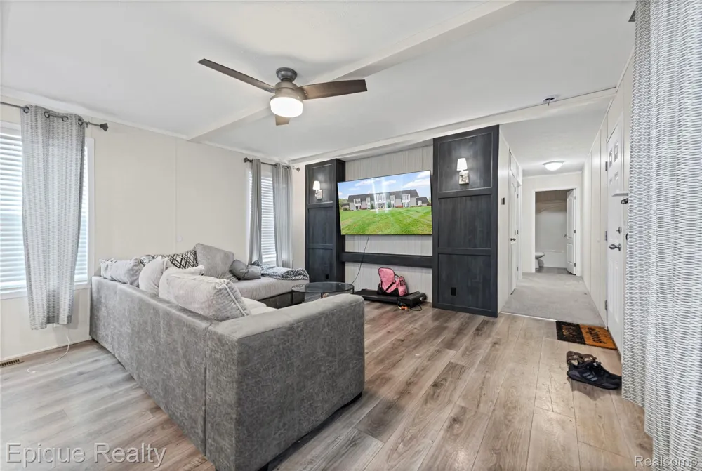 83 Elm Avenue Highland Charter Township, MI 48357