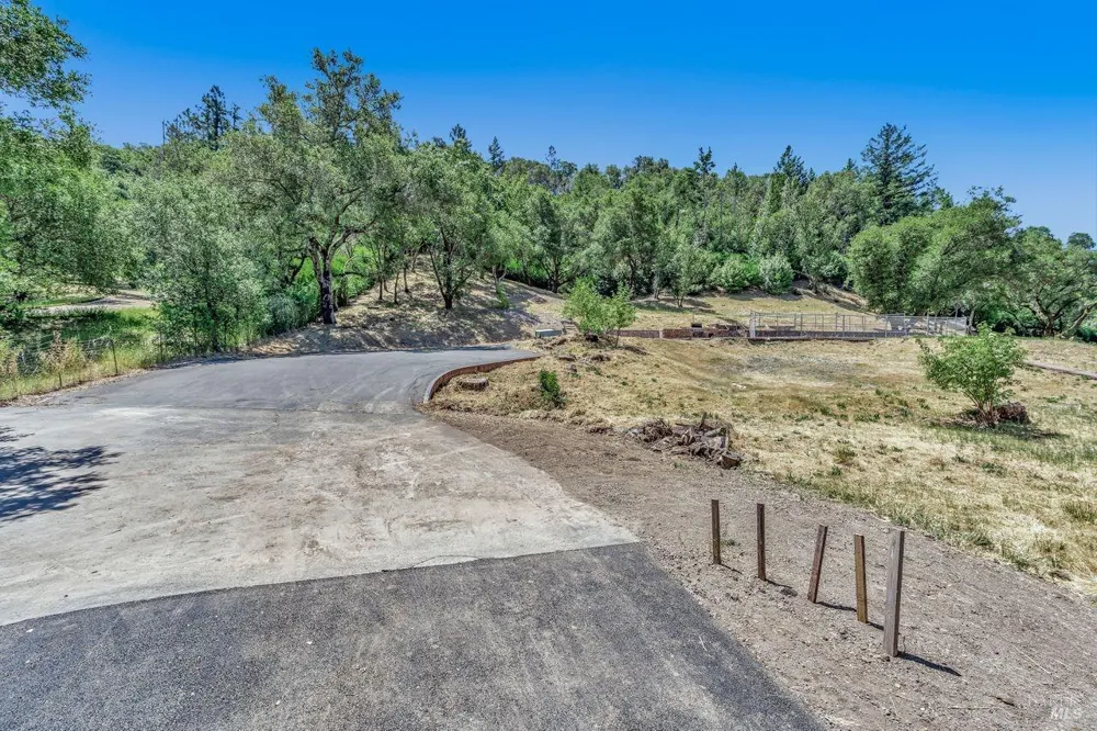 1400 Riebli Road Santa Rosa, CA 95404