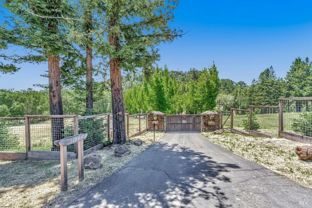 1400 Riebli Road Santa Rosa, CA 95404