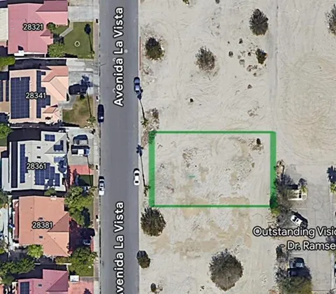 28360 Avenida La Vista