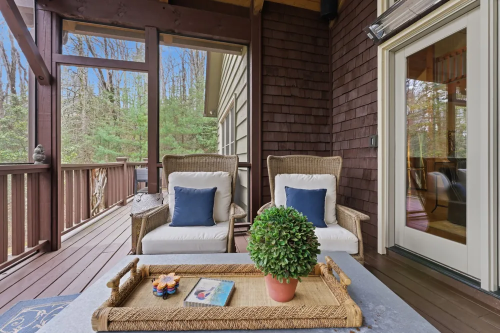 2469 Upper Whitewater Road Sapphire, NC 28774