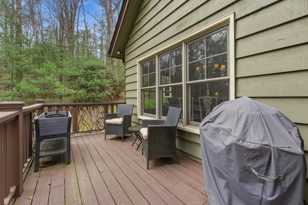 2469 Upper Whitewater Road Sapphire, NC 28774