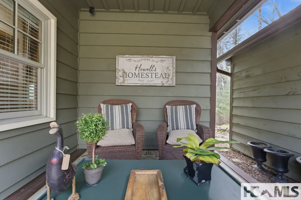 2469 Upper Whitewater Road Sapphire, NC 28774