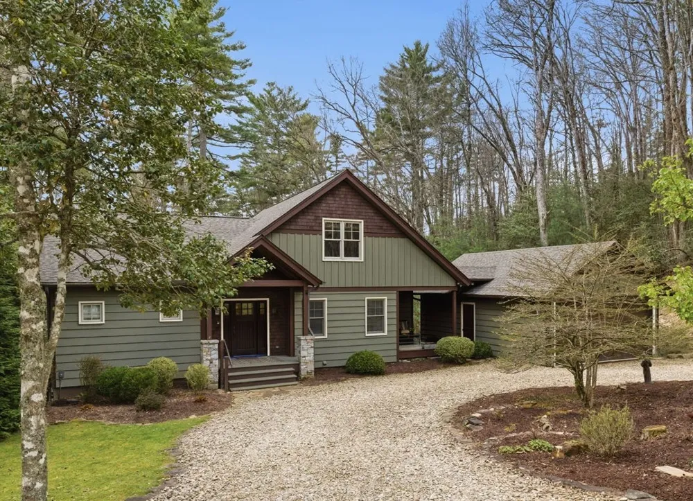 2469 Upper Whitewater Road Sapphire, NC 28774