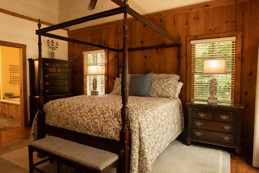 2469 Upper Whitewater Road Sapphire, NC 28774