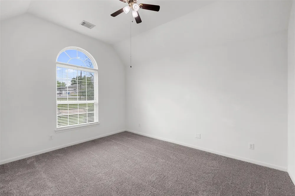 840 E Glenn Street Bellville, TX 77418