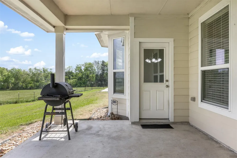 840 E Glenn Street Bellville, TX 77418