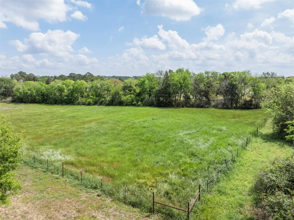 840 E Glenn Street Bellville, TX 77418