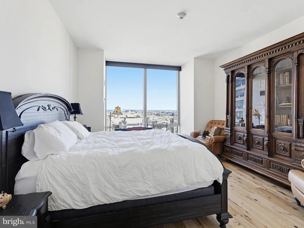 1414 S PENN SQUARE #32F Philadelphia, PA 19102